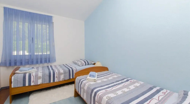 House Zdenka, Забронировать Апартаменты/квартира Округ-Доньи Ciovo Island