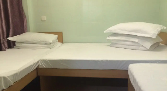 Wing Hing Guest House, Забронировать Гостевой дом Коулун Гонконг, рядом с Торговый центр Mira Place 2