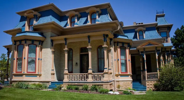 Hamilton House, Забронировать Отель «постель и завтрак» Уайтуотер Висконсин
