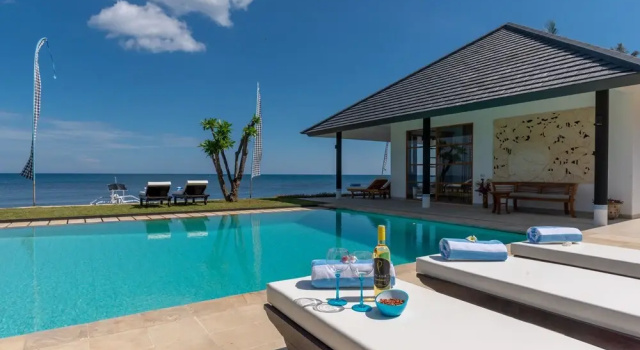 Villa Lovina Beach