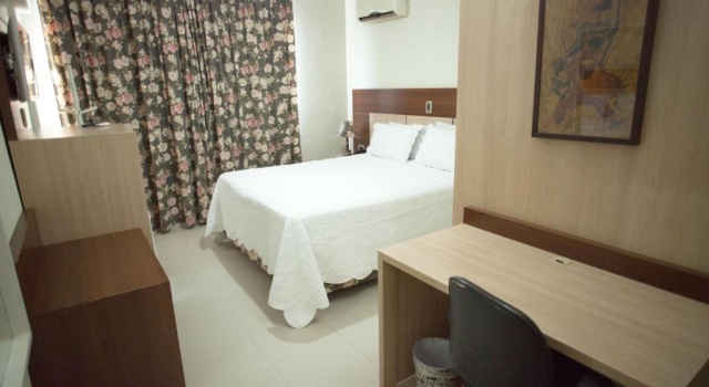 Номер Deluxe CHA Royal Plaza Hotel