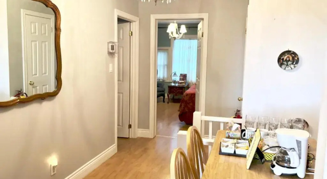 Люкс Redwood Bed and Breakfast