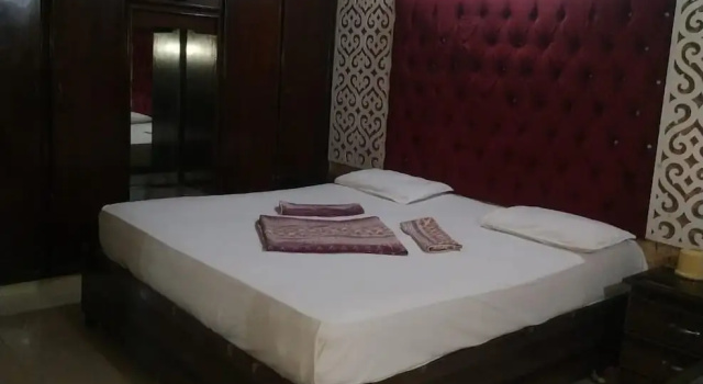 MoonSoon Hotel