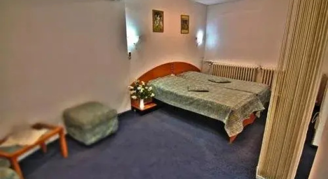 Hotel Star, Забронировать Отель Отели Трансфэгэрашское шоссе с бассейном, Бассейн