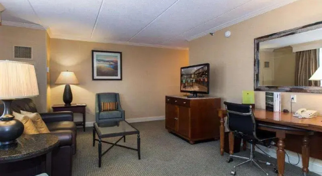 Standardowy pokój DoubleTree by Hilton Cleveland East Beachwood