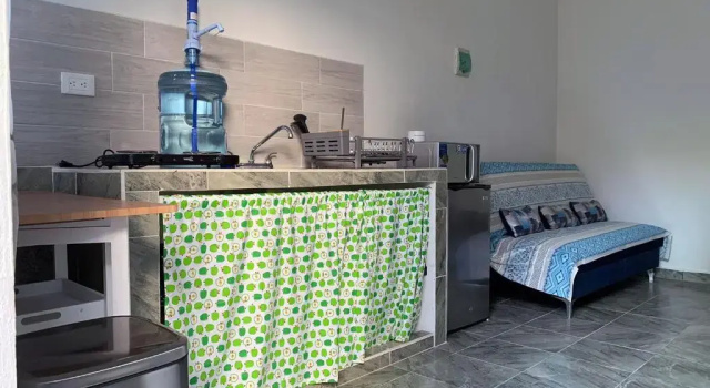 Апартаменты #5 Magnificent Cute Downtown Apartment - Daily/Monthly
