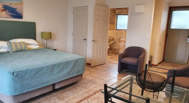 Студия Breakers Motel