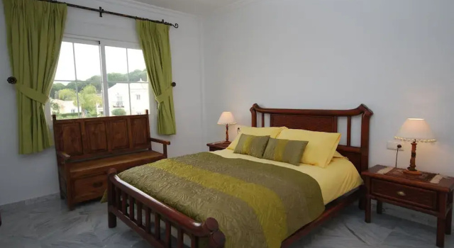 Luxurious Apartment With Shared Pool Near 18-hole Golf Course, Near the Coast