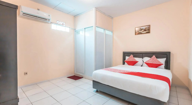 Двухместный номер Standard Hotel O J&b Room Pramuka