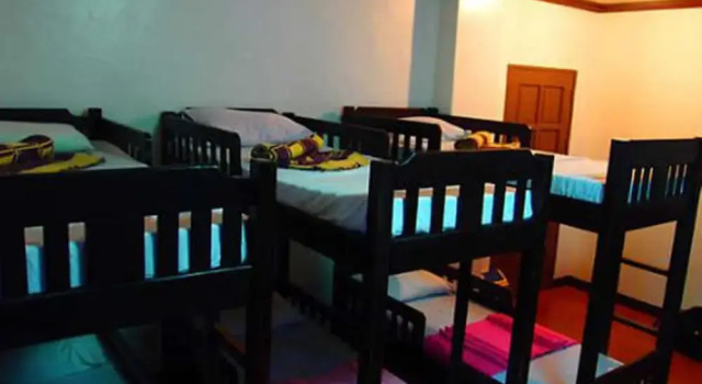 Кровать в общем номере Country Inn Sta Ana Annex