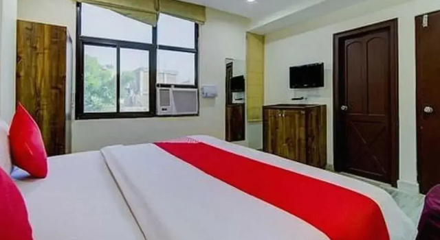 Collection O 80560 Hotel Tourista Jaipur, Забронировать Отель Джайпур Jaipur Region
