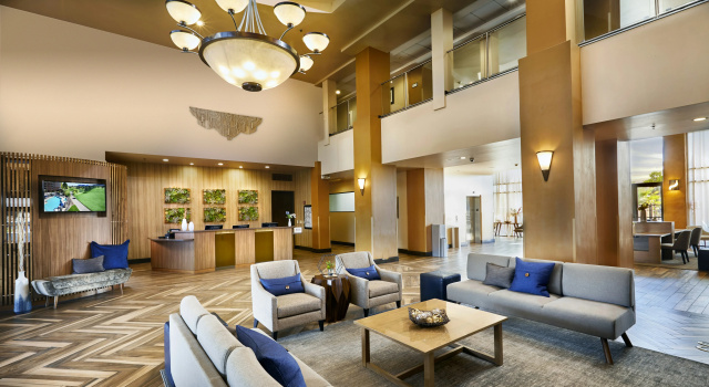 Embassy Suites by Hilton Phoenix Scottsdale, Забронировать Отель Парадайз-Валлеи Скотсдейл