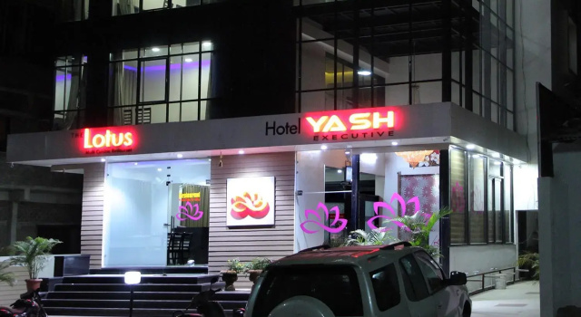 Hotel Yash Executive