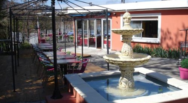 Hôtel Les Flots Bleus, Забронировать Отель Савин-лё-Ляк Lac de Serre-Ponçon