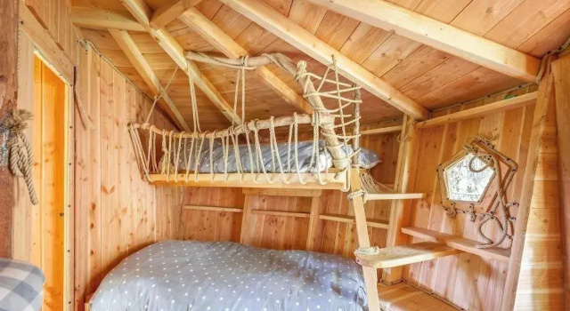 Cabanes et Yourtes de la Vallée de l'Ance, Забронировать Отель Совсанж 