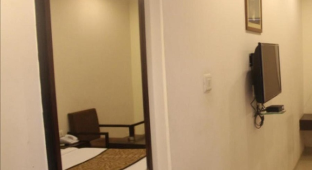 Regency Square Hotel, Забронировать Отель Недорогие отели Гвалиор, недорогие