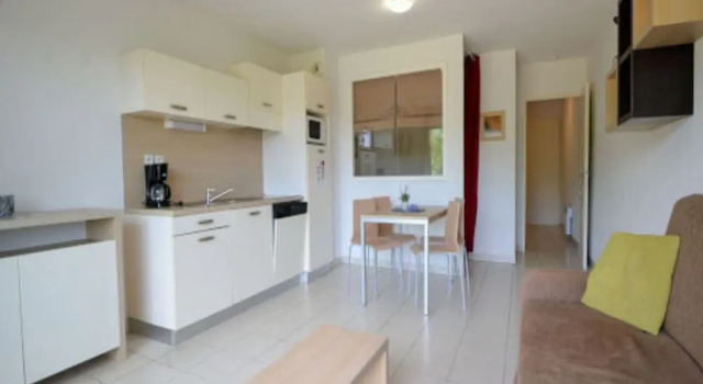 Апартаменты Deluxe Residence du Chateau de Jouarres, Azille - Studio 2 Pers. With Balcony