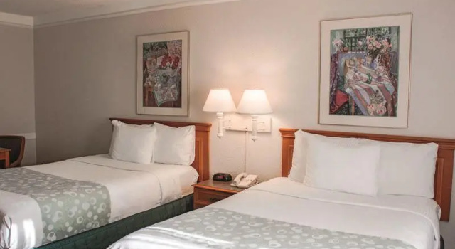 La Quinta Inn St. Louis Airport 714, Забронировать Отель Хазелвуд Миссури