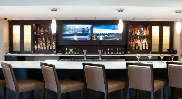 Holiday Inn Savannah South - I-95 Gateway by IHG, Забронировать Отель Отели Саванны с парковкой, Парковка