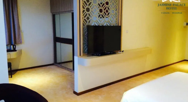 Двухместный номер Premier с балконом Jasmine Palace Hotel