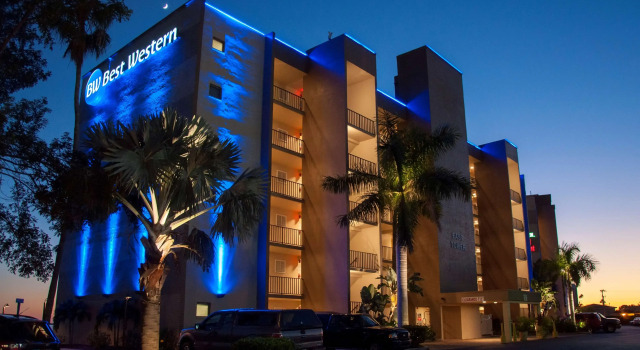 Best Western Fort Myers Waterfront, Rezervați Hotel North Fort Myers Fort Myers Area