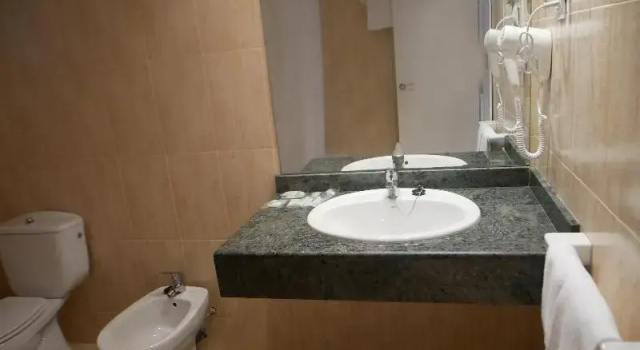 Двухместный номер Superior с балконом и с видом на море Hotel Brisamar Suites