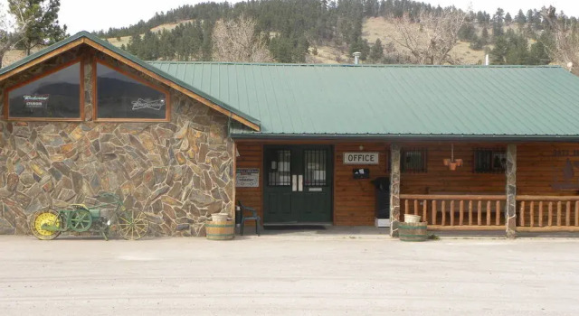 Days End Campground & RV Park, Boek Camping Sturgis Black Hills National Forest