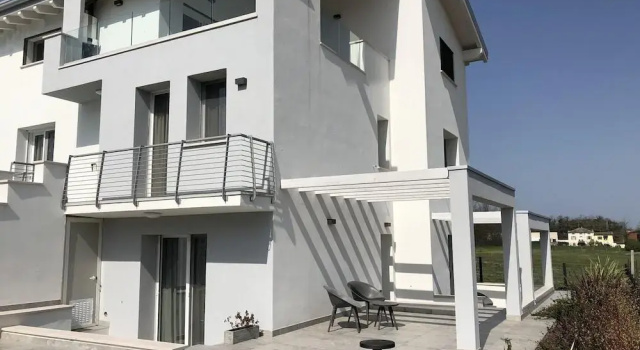 B&B Boutique Villa Sara, Забронировать Отель «постель и завтрак» Отели Garda Veneto с парковкой, Парковка