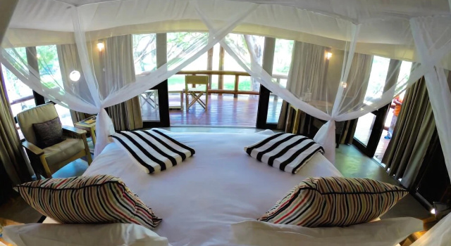 Tuli Safari Lodge