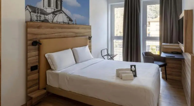 Двухместный номер Standard B&B HOTEL Como Baradello