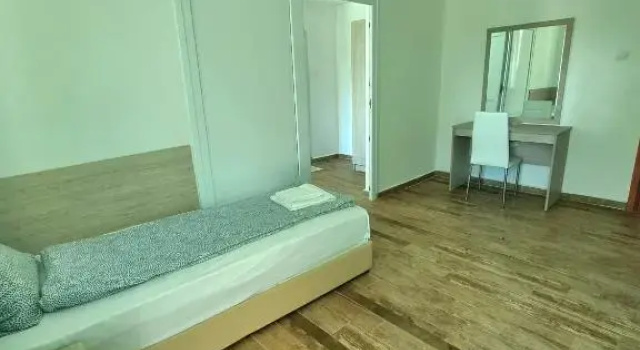 Четырёхместный номер Standard с балконом Hotel Char