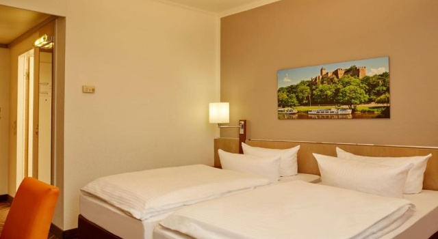 Номер Comfort H+ Hotel Leipzig-Halle