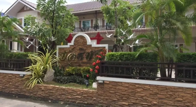 Baan Chonticha Hua Hin, Забронировать Отель Хуахин Прачуапкхирикхан, рядом с Торговый центр Bluport Hua Hin Resort