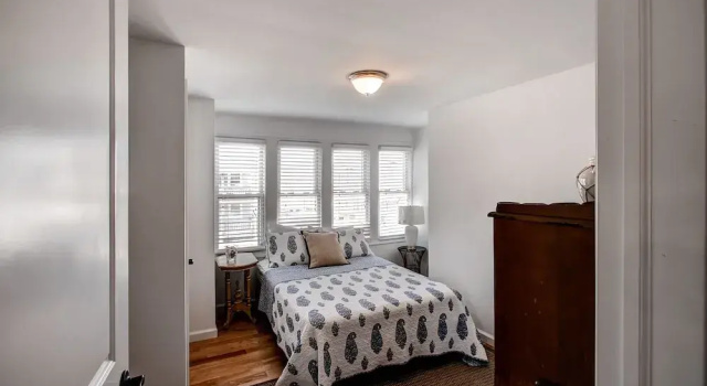 Апартаменты с 2 комнатами Recently Renovated LBI Apt w/ Deck on Beach Block!