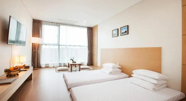 Двухместный номер Standard YOUUS Hotel