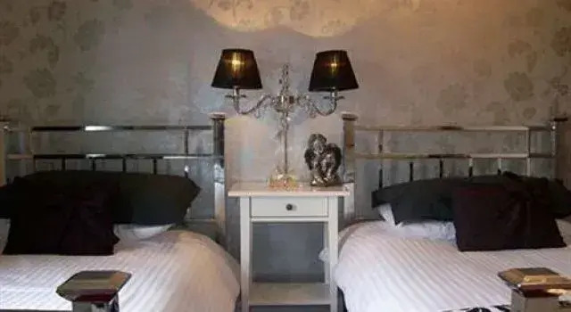 Staveley House, Забронировать Отель Колуин-Бей Клоид