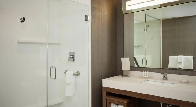 Двухместный люкс с 2 комнатами Courtyard by Marriott Walla Walla