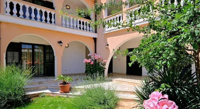 Sun Palace Residence, Забронировать Отель Отели Pula Riviera с парковкой, Парковка