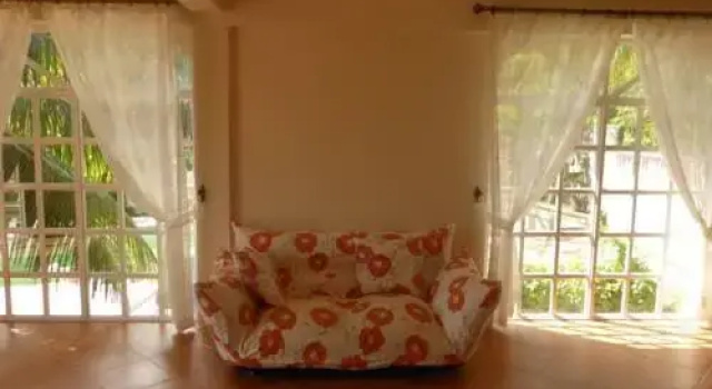 QQ Garden House