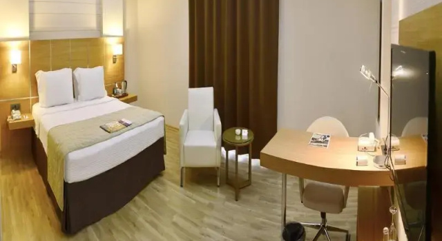 Двухместный номер Standard Anemon Grand Adana Otel