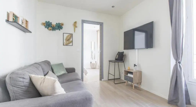 Cute Affordable 1-Br Minutes From Cannes Center, Забронировать Апартаменты/квартира Канны Приморские Альпы