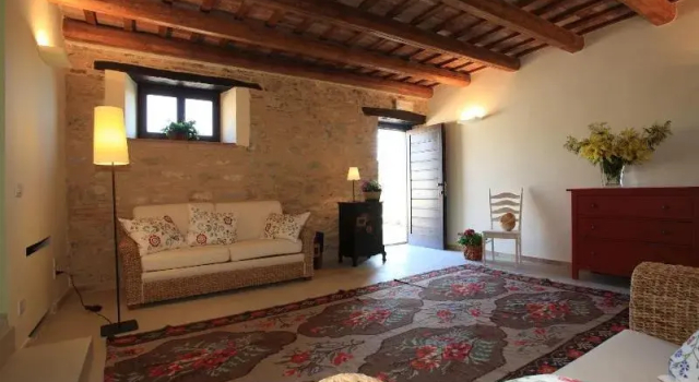 Agriturismo Segnavento, Забронировать Отель Стаффоло Марке