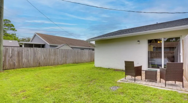 Pet-friendly Jupiter Townhome, 6 Mi to Beaches!, Buchen Sie Ferienwohnung Jupiter Palm Beach County