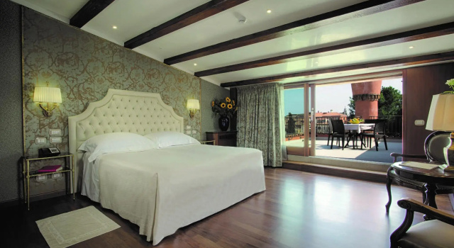Двухместный полулюкс Rooftop Hotel Santa Chiara