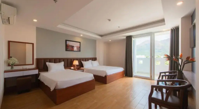 Семейный номер Standard с балконом Canary Nha Trang Hotel