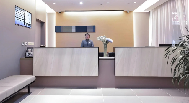 Homeinn Selected Hotel (Wuxi Anzhen East Railway Station RT-Mart), Prenota Hotel Anzhen 