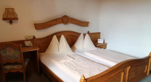 Hotel Restaurant Schwartz, Забронировать Отель Отели Vienna Alps 3 звезды, 3*