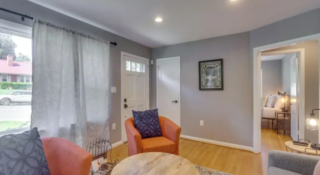 Charming Retreat in Charlottesville w/ Deck!