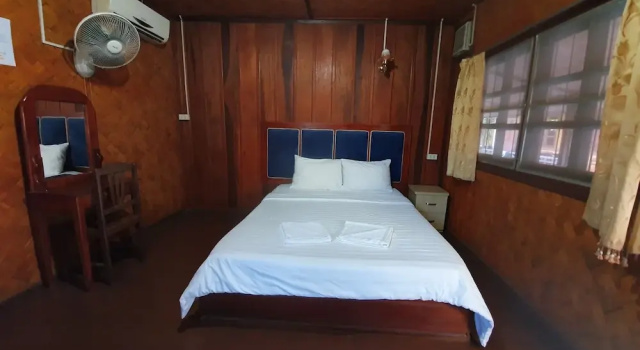 Двухместный номер Standard с видом на внутренний двор Vang Vieng Garden Bungalow