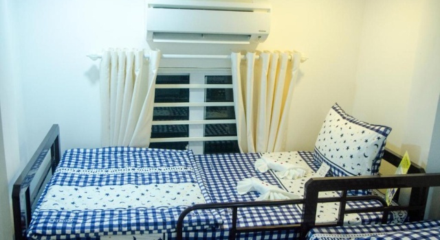 Кровать в общем номере H Best Hostel Cafe SaiGon